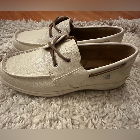 Sperry Shoes - Women’s Cream Boat Shoes